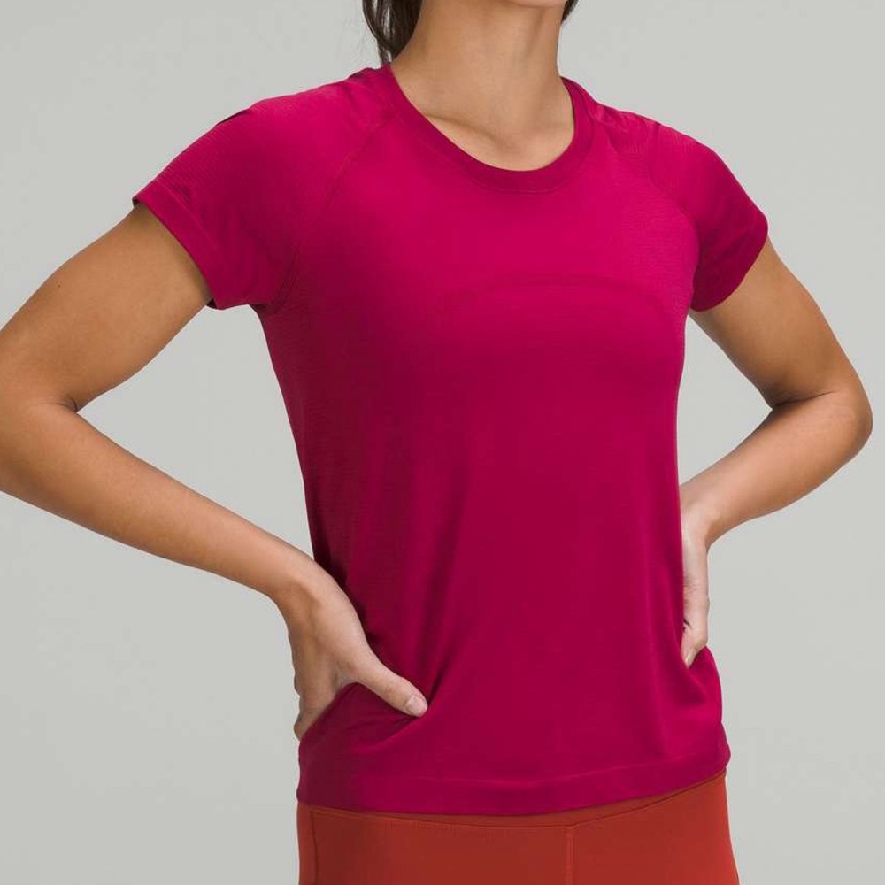 Lululemon Swiftly Tech Short Sleeve Race Length